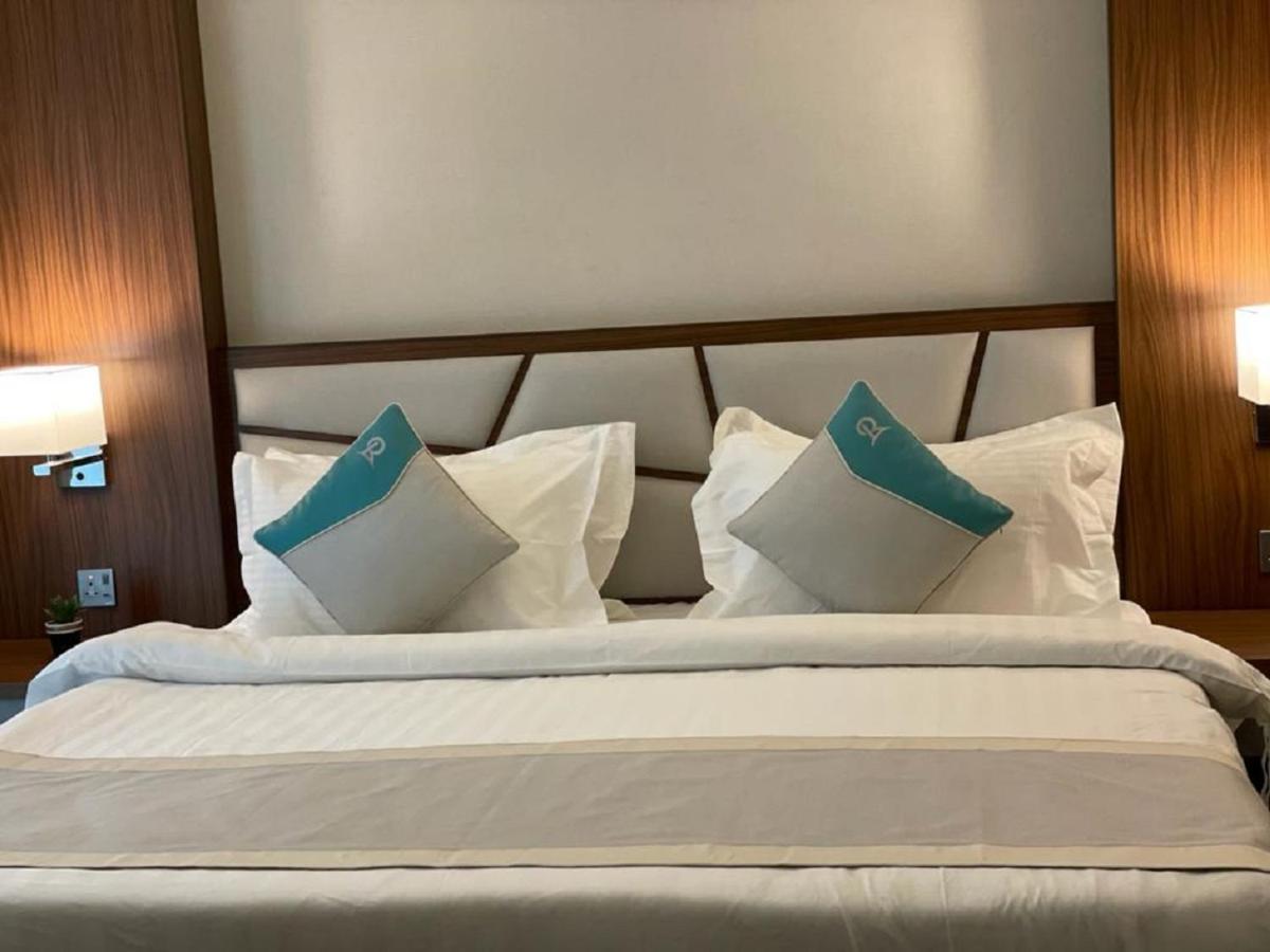 Remaz Suites Hotel Jubail Ngoại thất bức ảnh
