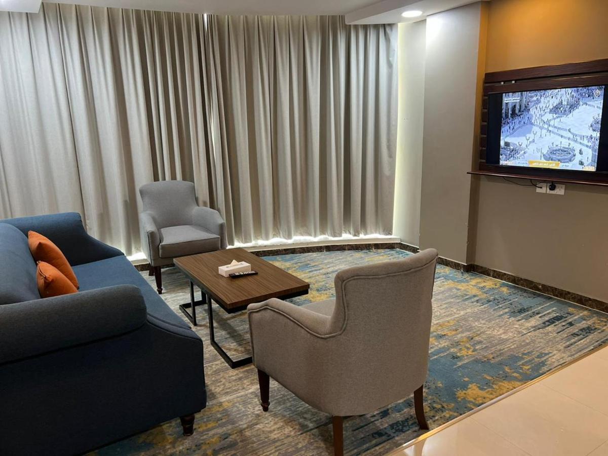 Remaz Suites Hotel Jubail Ngoại thất bức ảnh