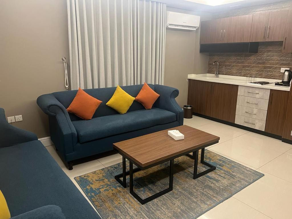 Remaz Suites Hotel Jubail Ngoại thất bức ảnh