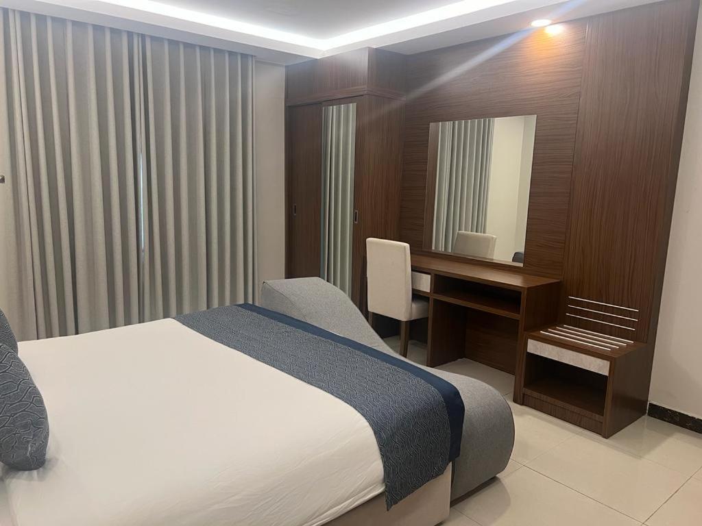Remaz Suites Hotel Jubail Ngoại thất bức ảnh