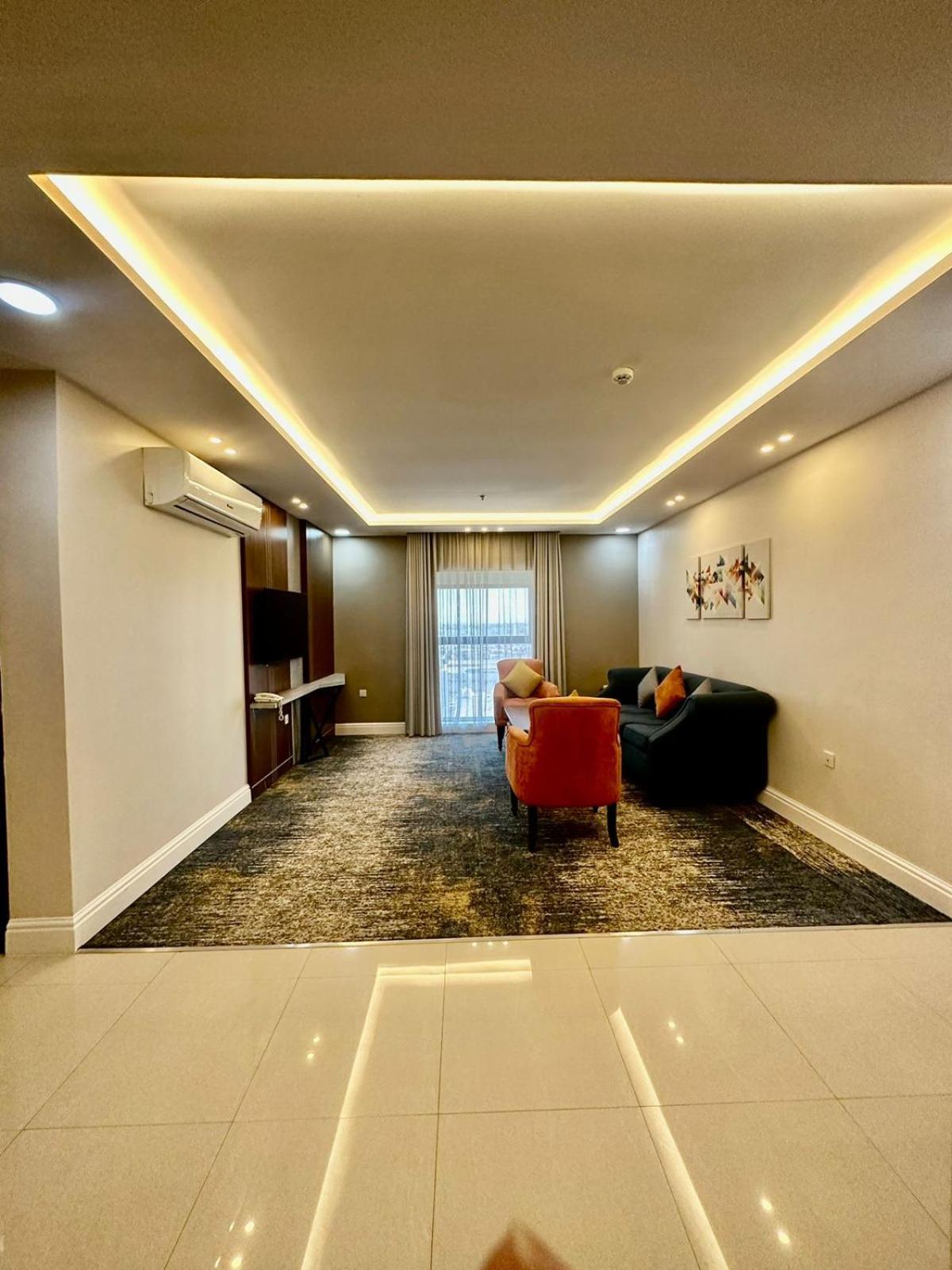Remaz Suites Hotel Jubail Ngoại thất bức ảnh