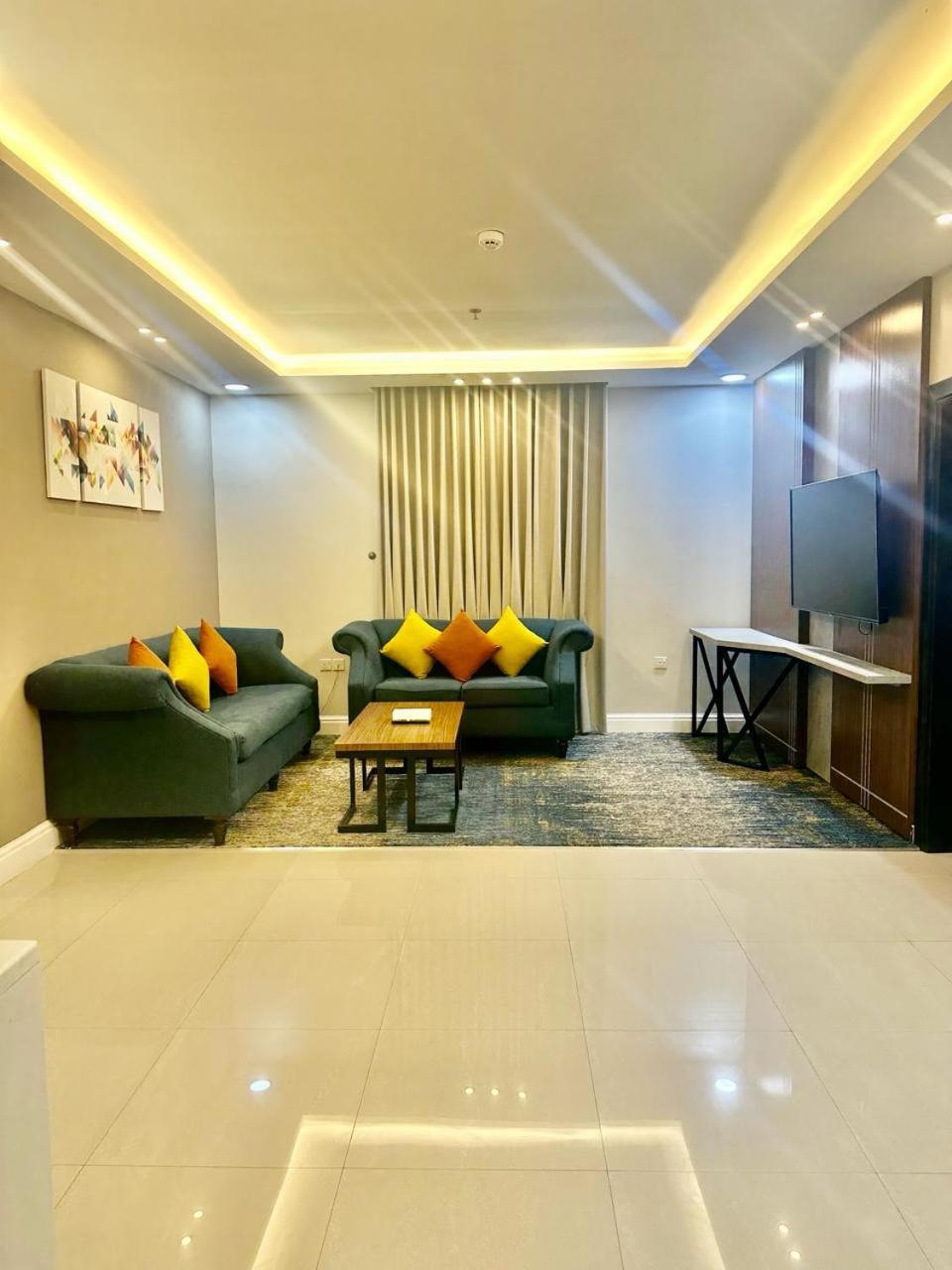 Remaz Suites Hotel Jubail Ngoại thất bức ảnh