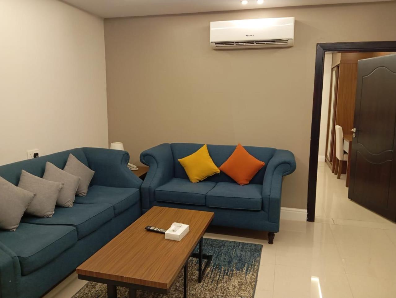 Remaz Suites Hotel Jubail Ngoại thất bức ảnh